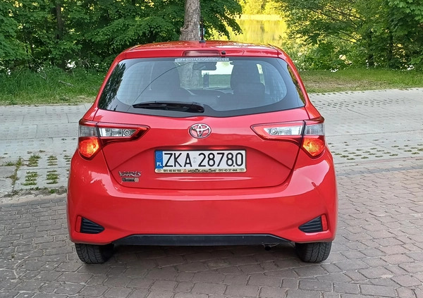 Toyota Yaris cena 31500 przebieg: 179500, rok produkcji 2015 z Gdynia małe 154